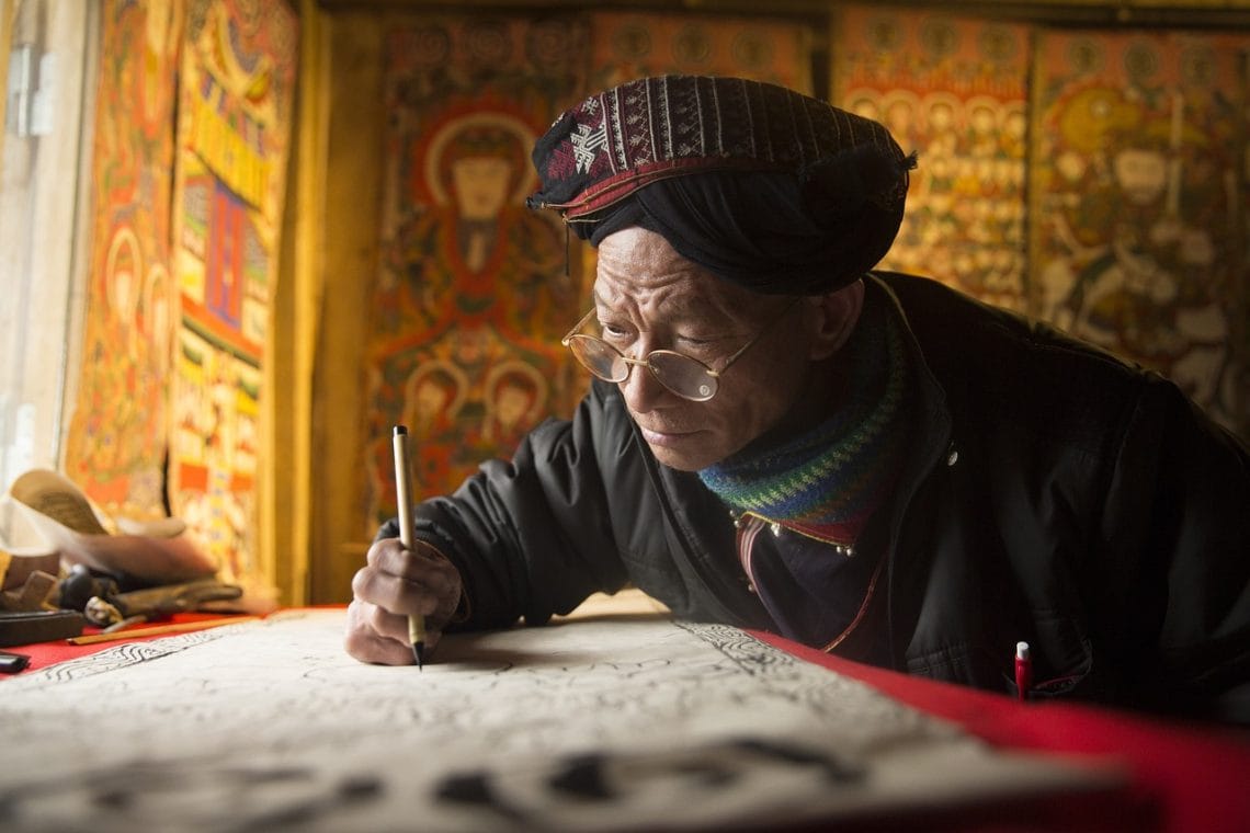 découvrez l'univers fascinant des artistes, où créativité et passion se rencontrent. explorez les différents styles, influences et inspirations qui animent ces créateurs talentueux, prêts à partager leur vision unique du monde.