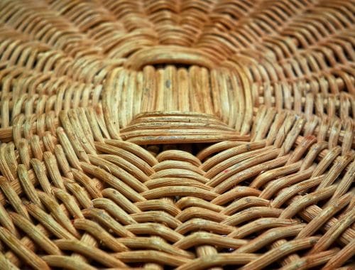 découvrez l'art du tissage : explorez les techniques, les matériaux et les créations uniques qui donnent vie à cette pratique ancestrale. que vous soyez débutant ou expert, plongez dans l'univers fascinant du tissage et laissez libre cours à votre créativité.