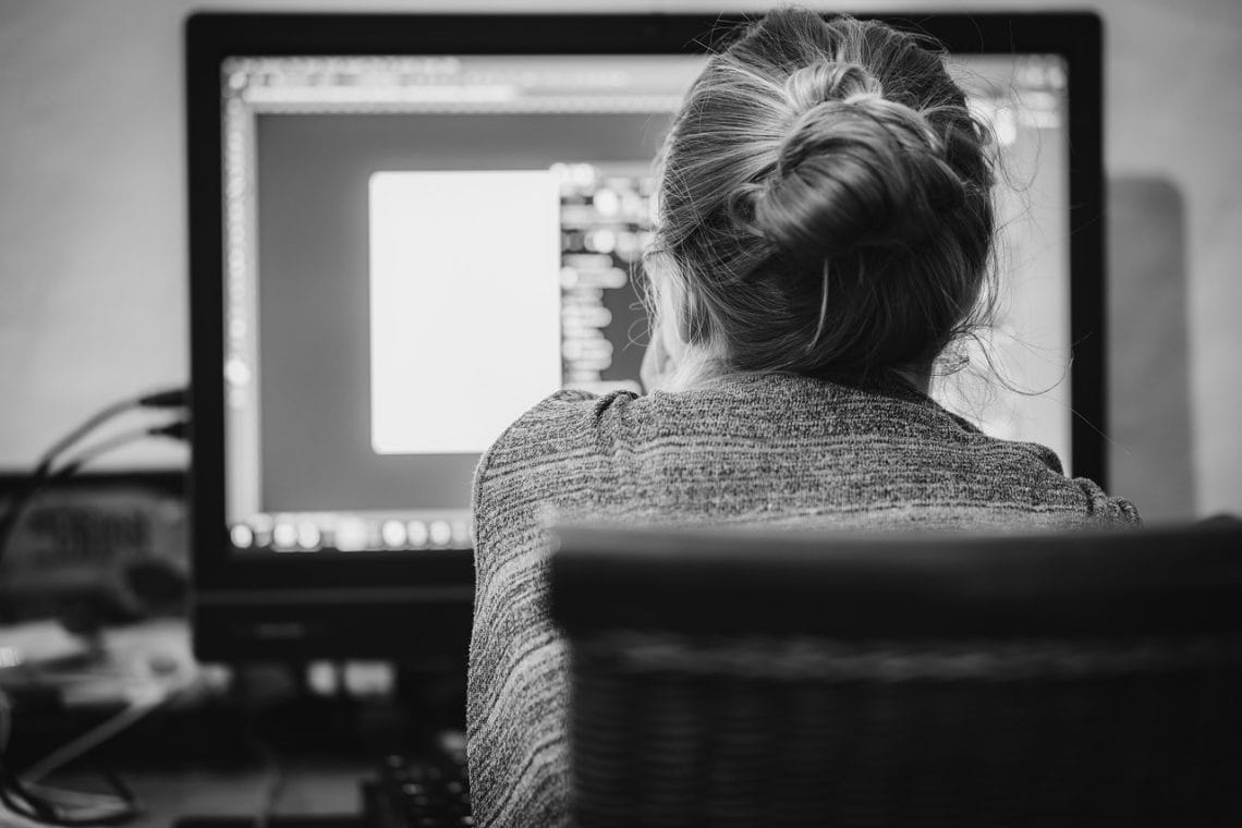 découvrez l'art du graphisme avec notre plateforme dédiée au design graphique. apprenez les tendances, les outils et les techniques pour créer des visuels percutants et impactants pour vos projets. rejoignez-nous pour transformer vos idées en créations visuelles uniques.